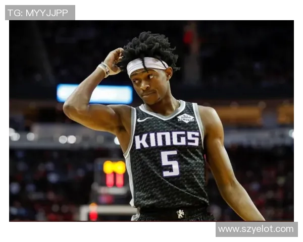 赢球功臣！福克斯20投10中得26分1板3助2断1帽 得分全场最高